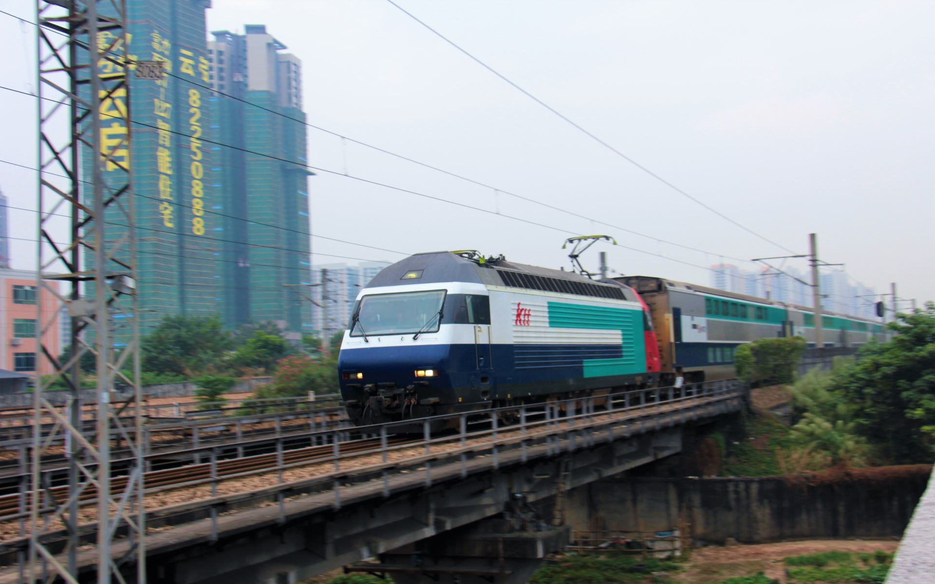 向莆铁路系统控制柜项目交付